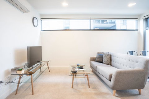 Poplar Apartments - Your Accommodation 1