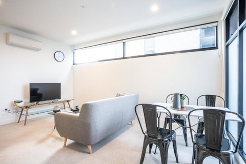 Poplar Apartments - Your Accommodation 15