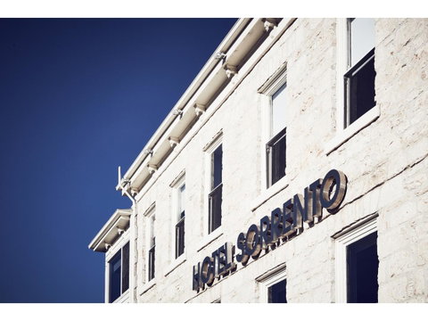 Hotel Sorrento - Your Accommodation 24