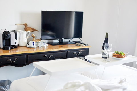 The Royal Hotel Mornington - Your Accommodation 8