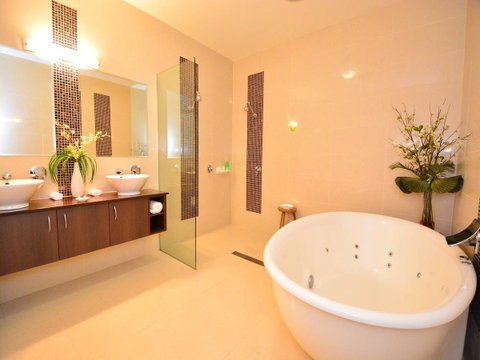 Mornington Hotel - Your Accommodation 25