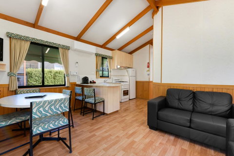 Bright Riverside Holiday Park - Your Accommodation 23