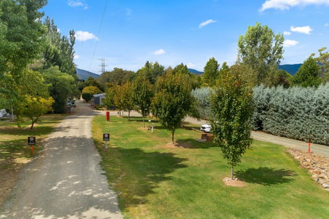 Bright Riverside Holiday Park - Your Accommodation 16