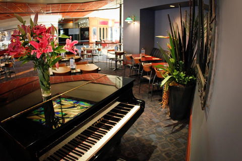 Nightcap At Matthew Flinders Hotel - Your Accommodation 8