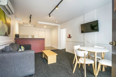 Nightcap At Matthew Flinders Hotel - Your Accommodation 23