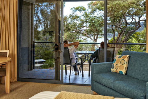 Lorne Surf Apartments - Your Accommodation 1
