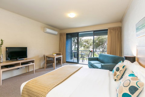 Lorne Surf Apartments - Your Accommodation 26