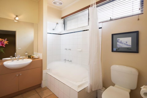 Lorne Surf Apartments - Your Accommodation 33