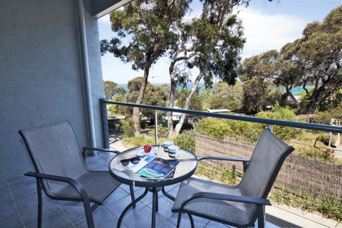 Lorne Surf Apartments - Your Accommodation 2