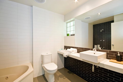Lorne Bay View Motel - Your Accommodation 28