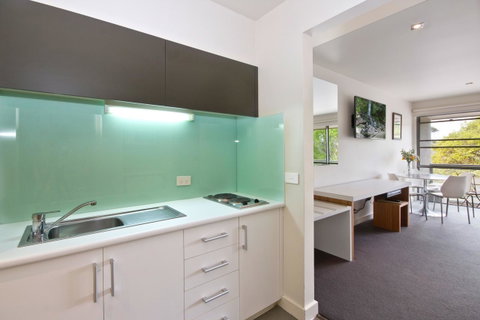 Lorne Bay View Motel - Your Accommodation 27