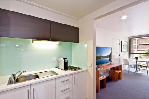 Lorne Bay View Motel - Your Accommodation 41