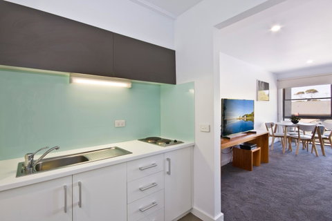 Lorne Bay View Motel - Your Accommodation 34