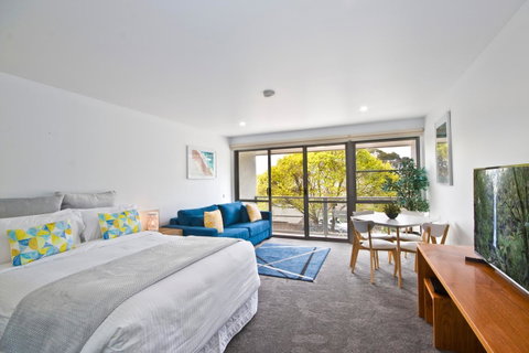 Lorne Bay View Motel - Your Accommodation 22