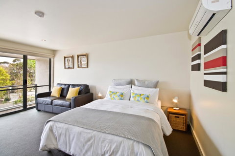 Lorne Bay View Motel - Your Accommodation 25