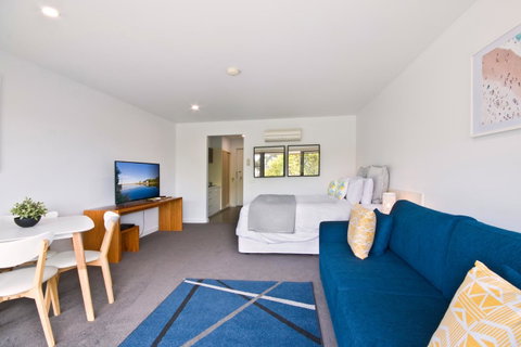 Lorne Bay View Motel - Your Accommodation 20