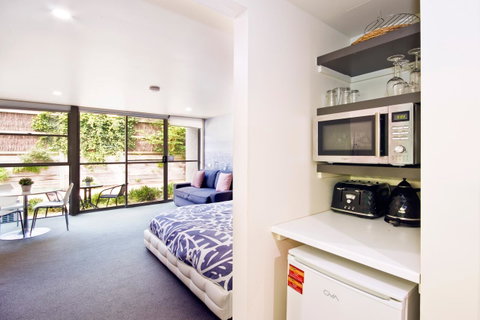 Lorne Bay View Motel - Your Accommodation 42