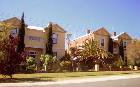 Campbell St Lodge - Your Accommodation 28