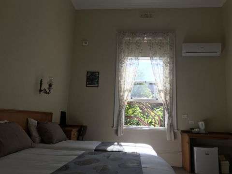 Campbell St Lodge - Your Accommodation 13