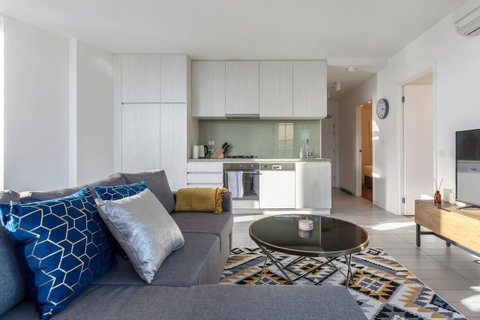 2Bedroom Apartment With Views In Docklands Next To CBD & Marvel Stadium - Your Accommodation 8