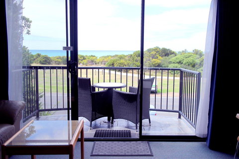 Apollo Bay Waterfront Motor Inn - Your Accommodation 27