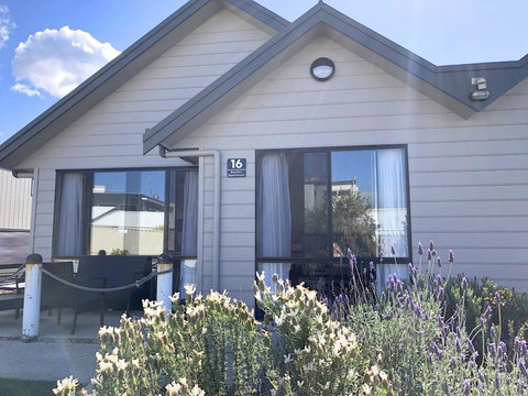 Apollo Bay Waterfront Motor Inn - Your Accommodation 20