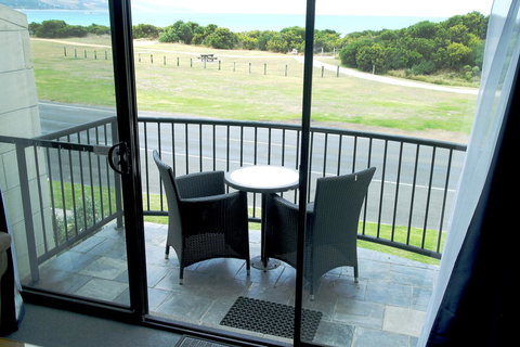 Apollo Bay Waterfront Motor Inn - Your Accommodation 28