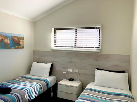 Apollo Bay Waterfront Motor Inn - Your Accommodation 24