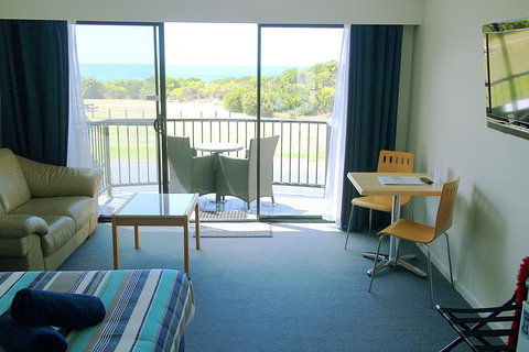 Apollo Bay Waterfront Motor Inn - Your Accommodation 29