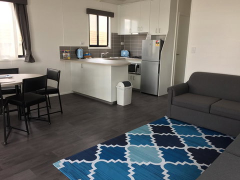 Apollo Bay Waterfront Motor Inn - Your Accommodation 34