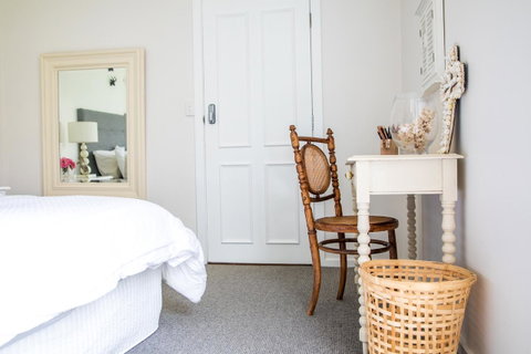 The Cottage - Your Accommodation 19