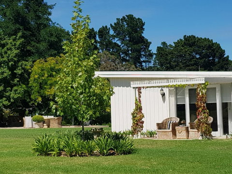 The Cottage - Your Accommodation 0