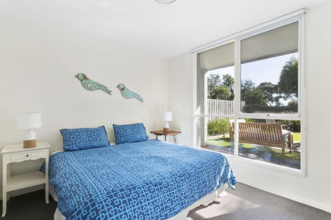 Front Beach House - Your Accommodation 19
