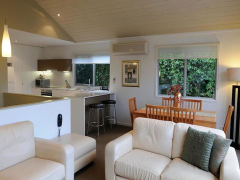 The Victoria Apartments - Your Accommodation 32