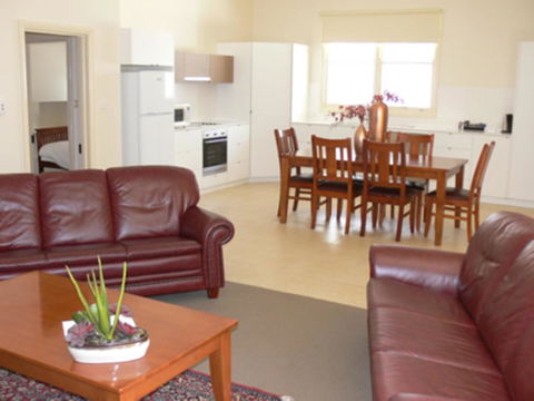 The Victoria Apartments - Your Accommodation 25