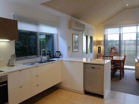 The Victoria Apartments - Your Accommodation 33