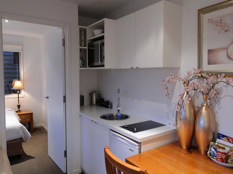 The Victoria Apartments - Your Accommodation 18