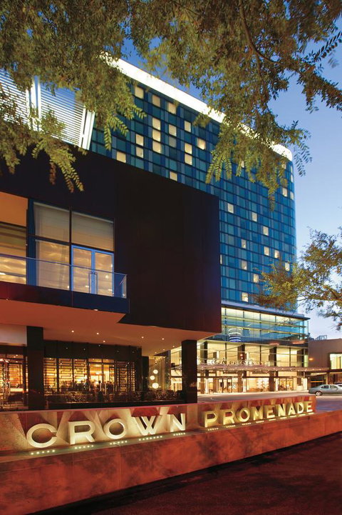 Crown Promenade Melbourne - Your Accommodation 8