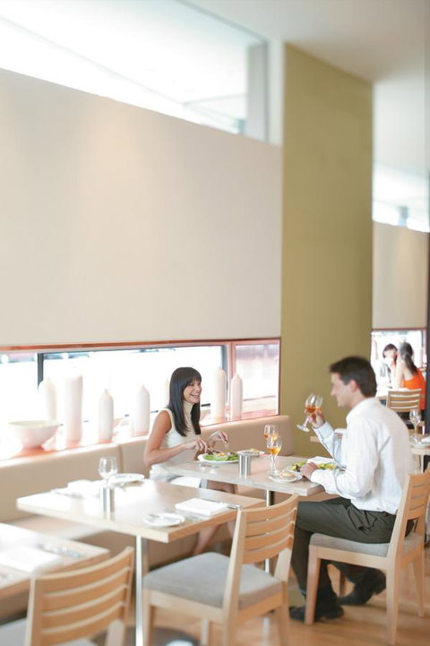 Crown Promenade Melbourne - Your Accommodation 12
