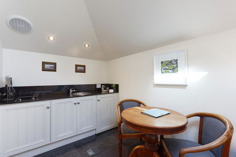 54 On Bank - Your Accommodation 21