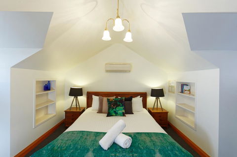 54 On Bank - Your Accommodation 39