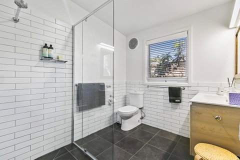 Bilinga Cottages - Your Accommodation 13