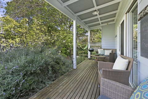 Bilinga Cottages - Your Accommodation 2