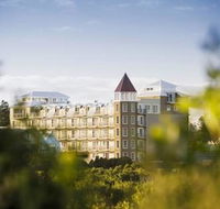 Deep Blue Hotel  Hot Springs - Your Accommodation