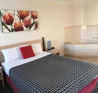 Beachcomber Motel  Apartments - Your Accommodation
