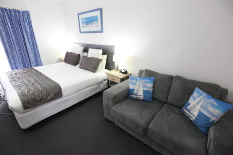 Mornington Motel - Your Accommodation 2