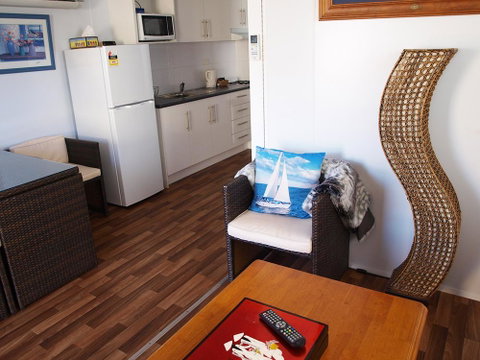 Mornington Motel - Your Accommodation 25
