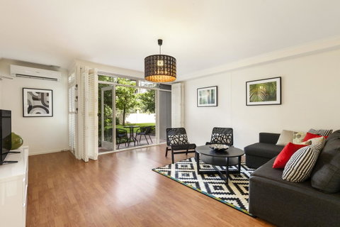 Melbourne Luxury Paradise - Your Accommodation 2