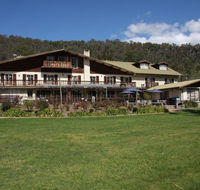 Bright Chalet - Your Accommodation