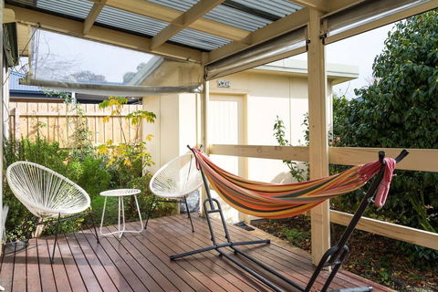 Nautique Beach House - Your Accommodation 15